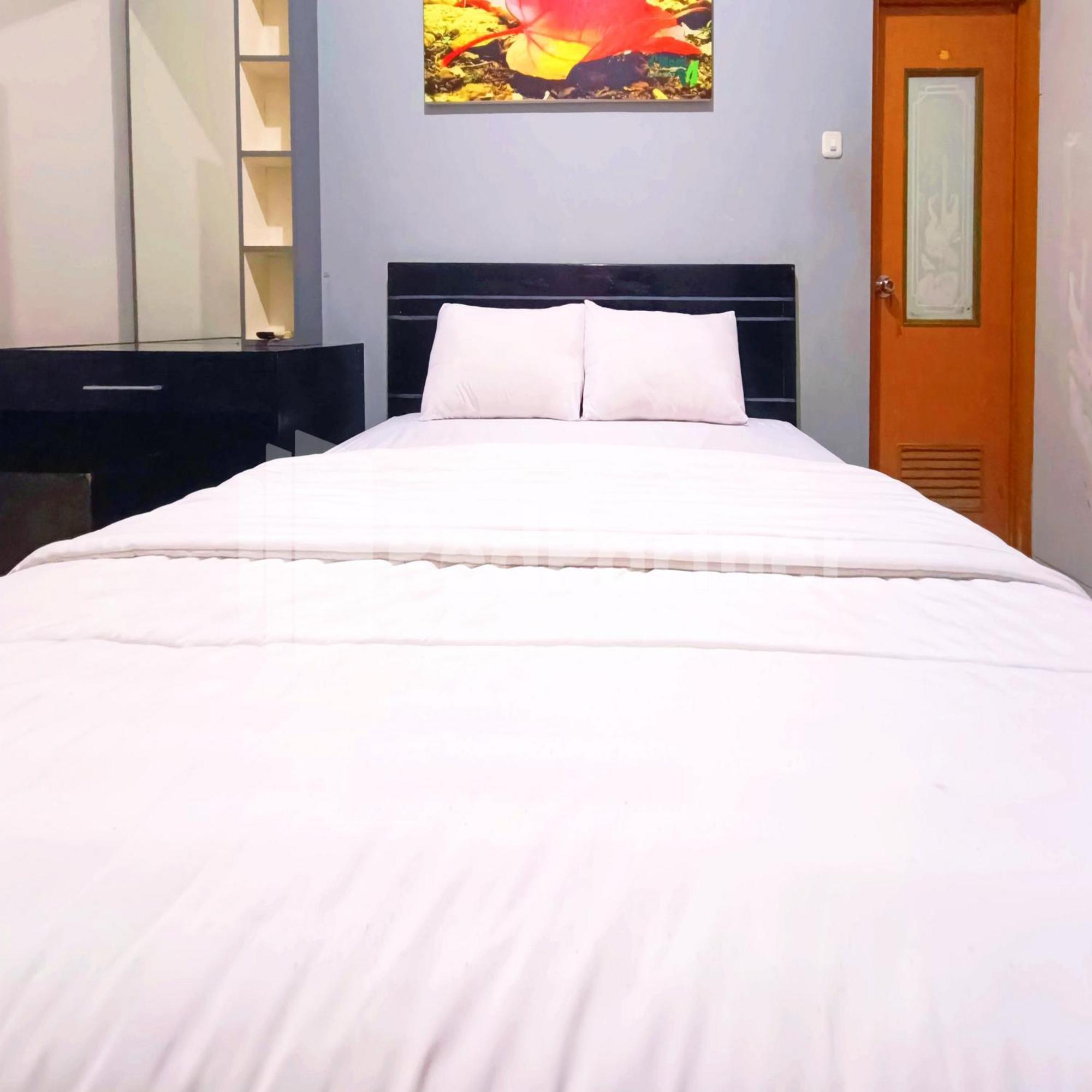 D'Waru Homestay Syariah Near Jl Slamet Riyadi Mitra Reddoorz Surakarta (Solo) Exterior foto