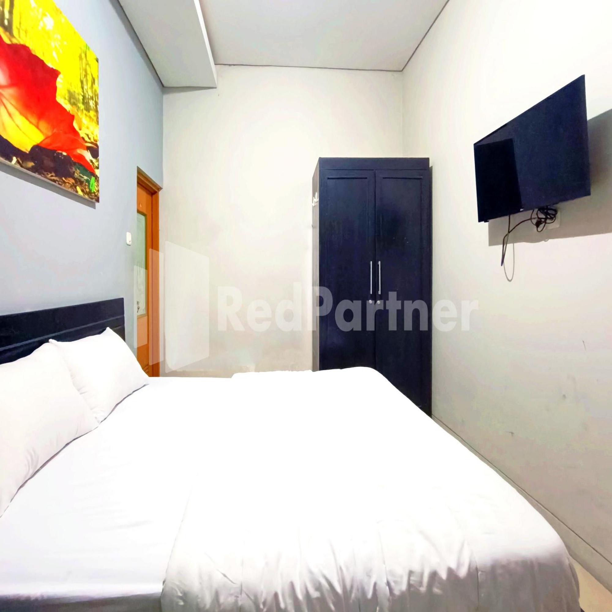 D'Waru Homestay Syariah Near Jl Slamet Riyadi Mitra Reddoorz Surakarta (Solo) Exterior foto