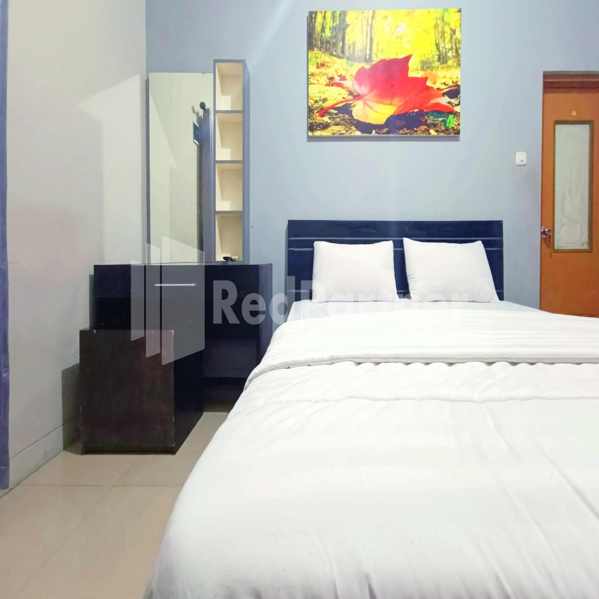 D'Waru Homestay Syariah Near Jl Slamet Riyadi Mitra Reddoorz Surakarta (Solo) Exterior foto