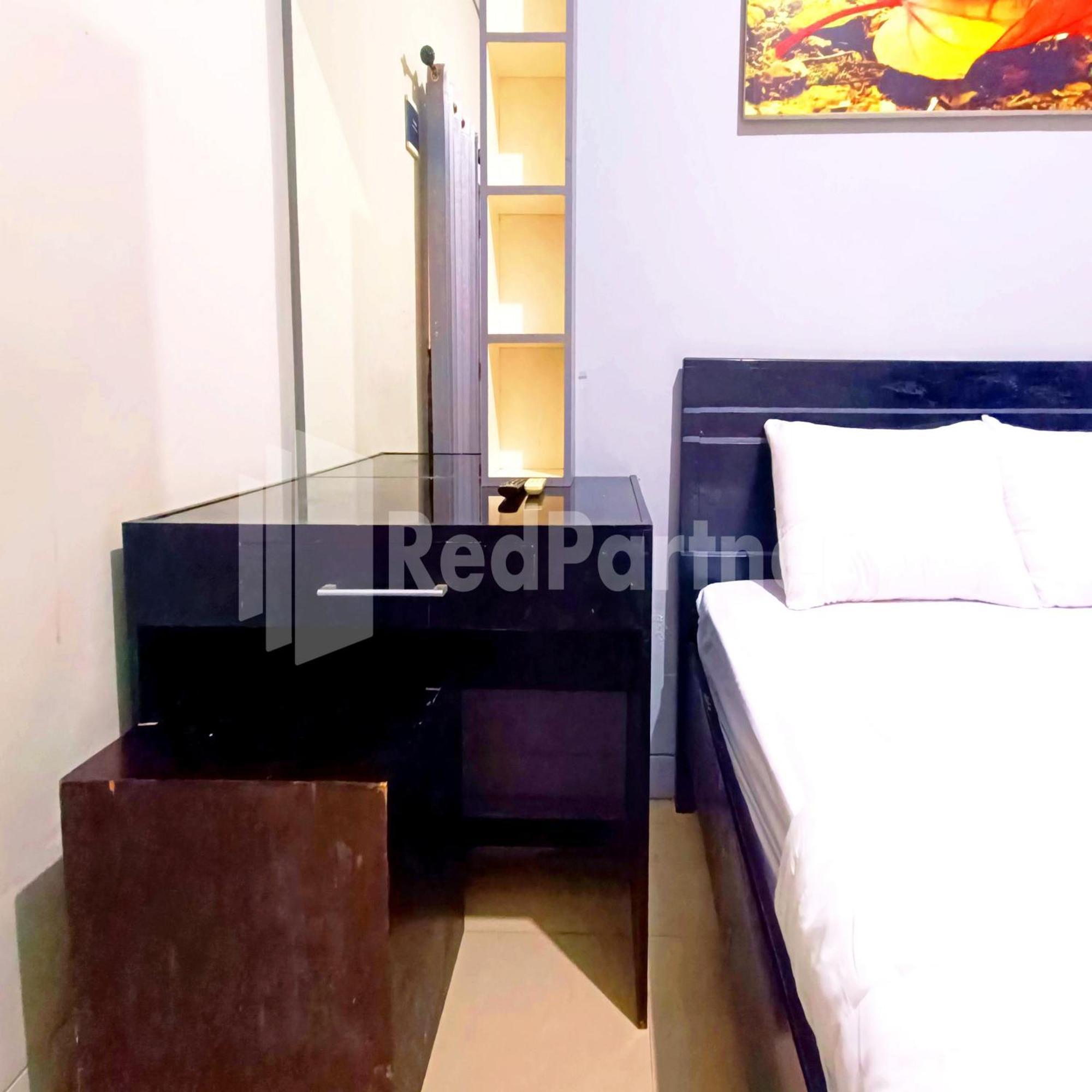 D'Waru Homestay Syariah Near Jl Slamet Riyadi Mitra Reddoorz Surakarta (Solo) Exterior foto